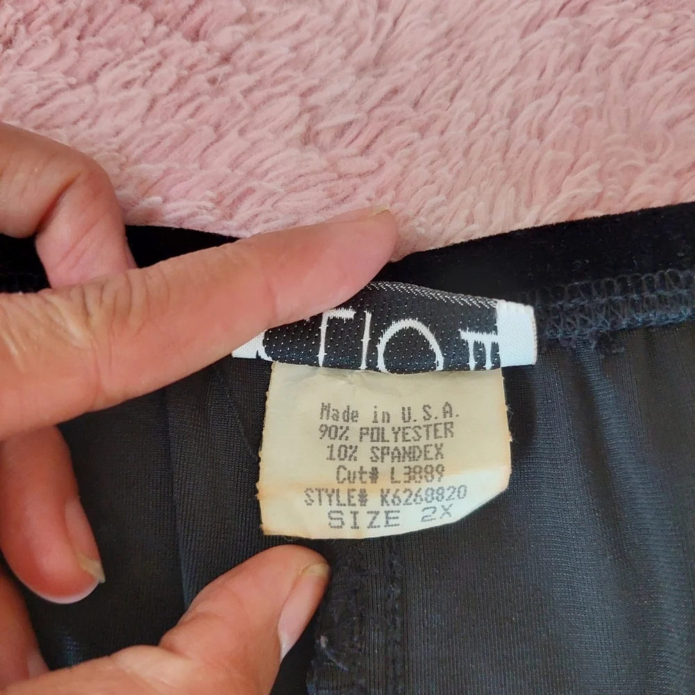 Clio II Vintage‎ Black Velvet Skirt Size 2X